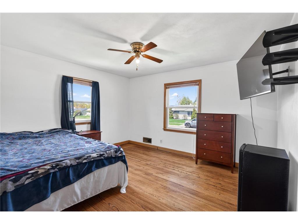 1700 Cottage Avenue E Saint Paul MN 55106 7041060 image14