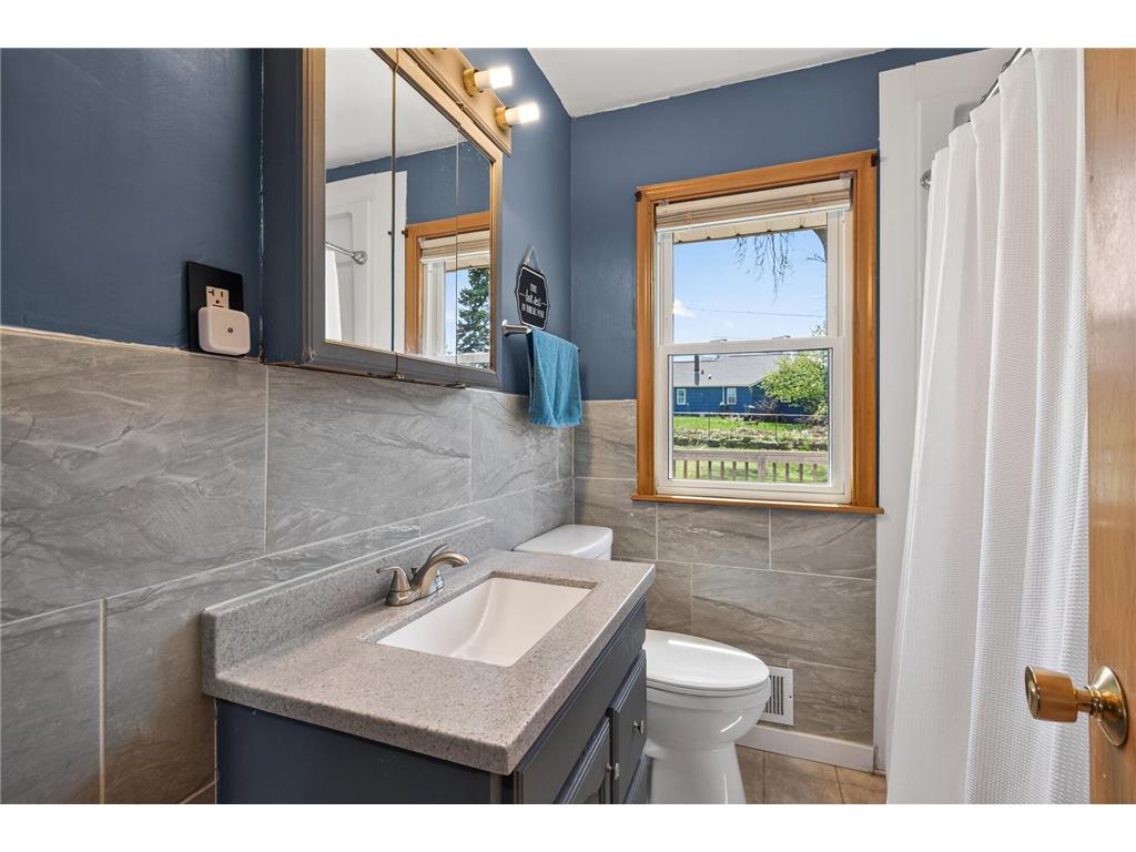 1700 Cottage Avenue E Saint Paul MN 55106 7041060 image17