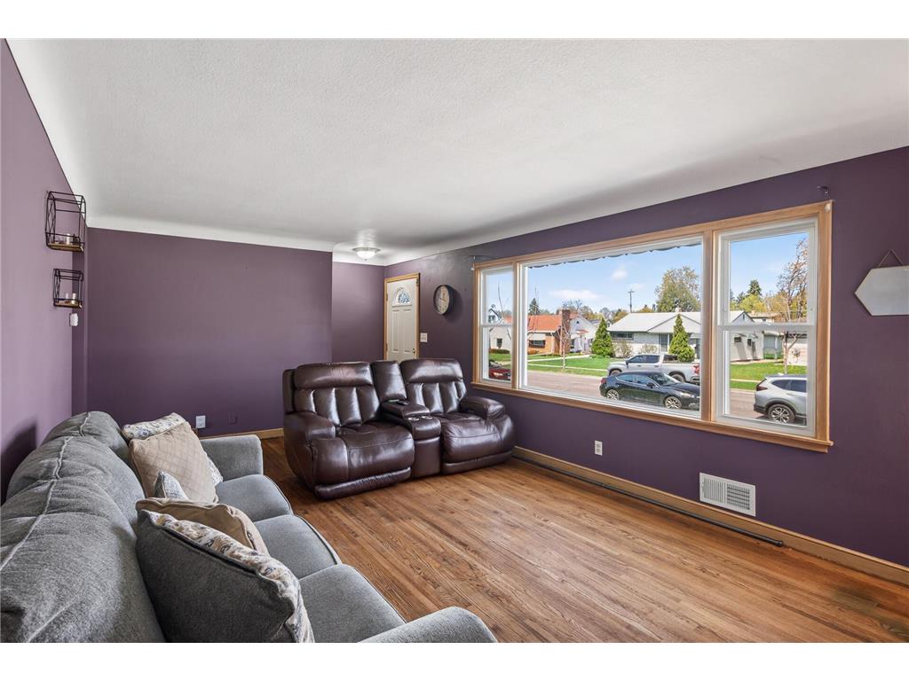 1700 Cottage Avenue E Saint Paul MN 55106 7041060 image6