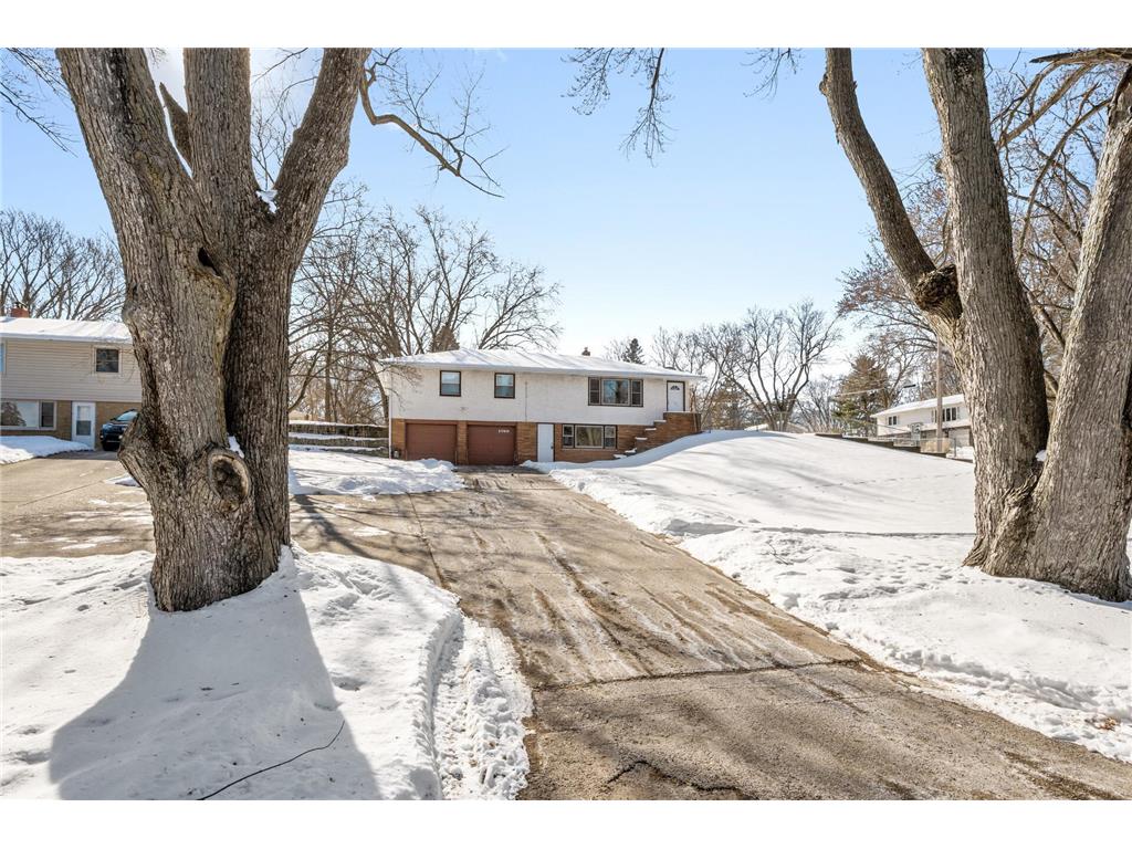 1700 County Road C E Maplewood MN 55109 6676713 image1