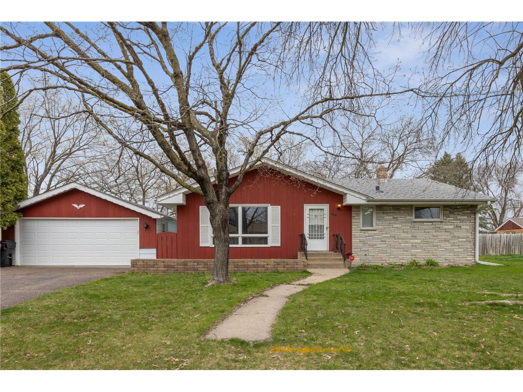 1700 Duluth Street Maplewood MN 55109 6519461 image1