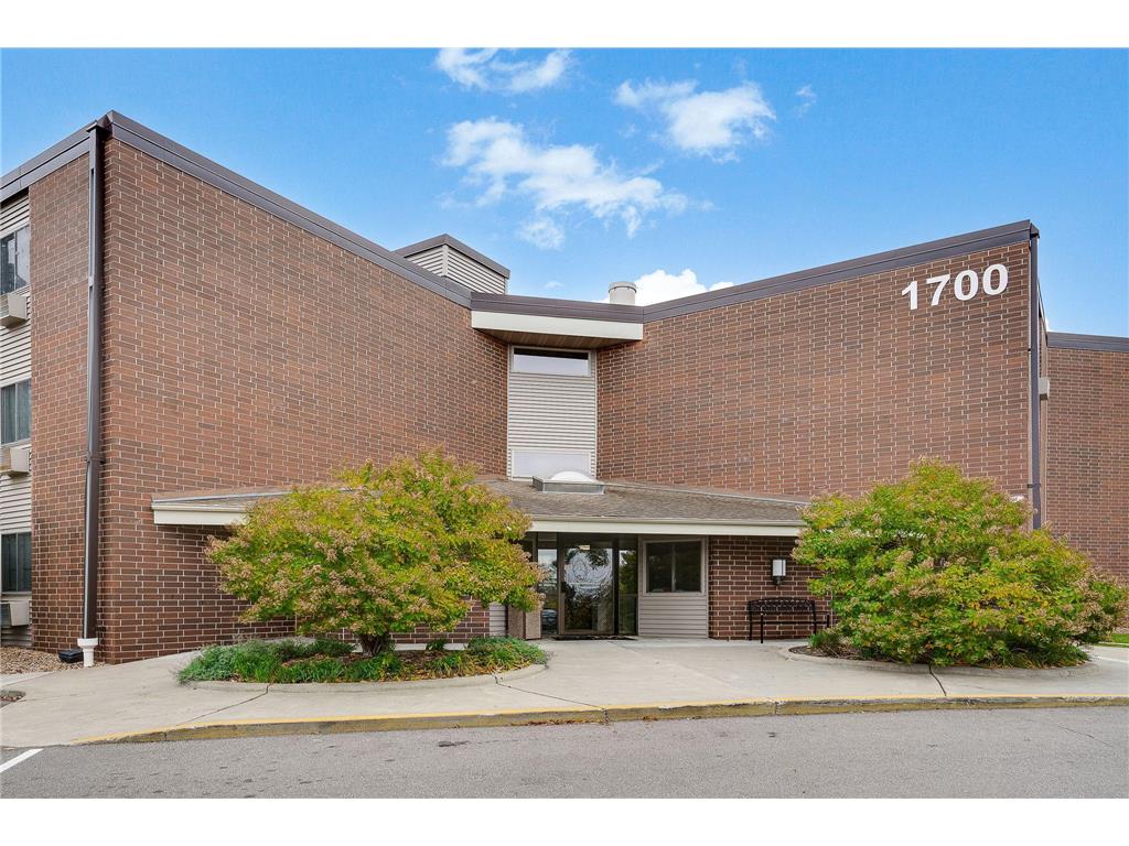 1700 Four Oaks Road #128 Eagan MN 55121 6454985 image1