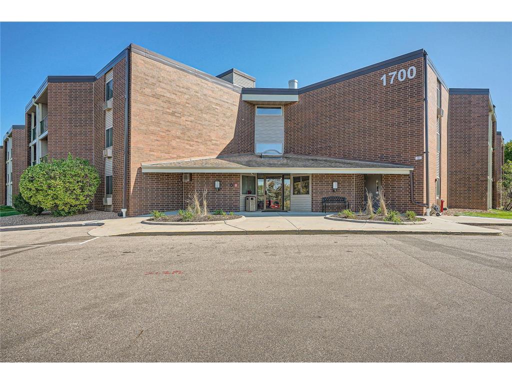 1700 Four Oaks Road #314B Eagan MN 55121 6817966 image2