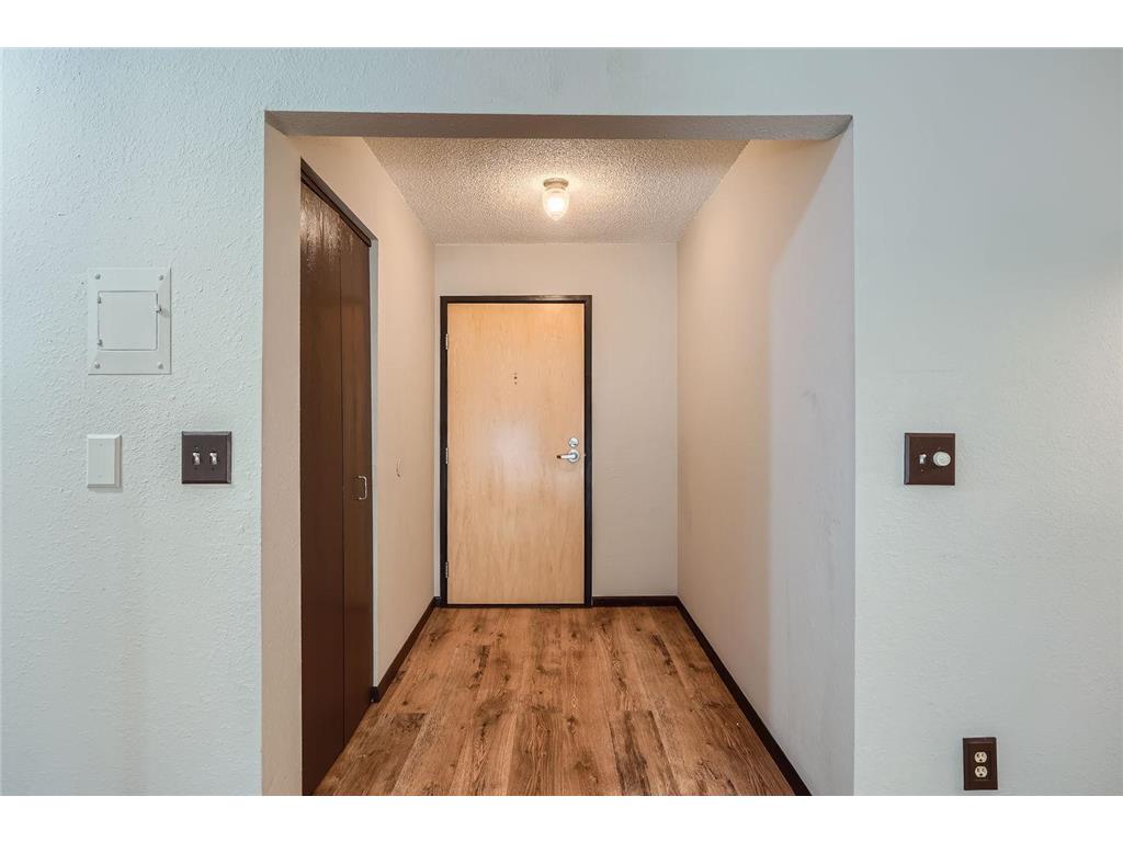 1700 Four Oaks Road #314B Eagan MN 55121 6817966 image3