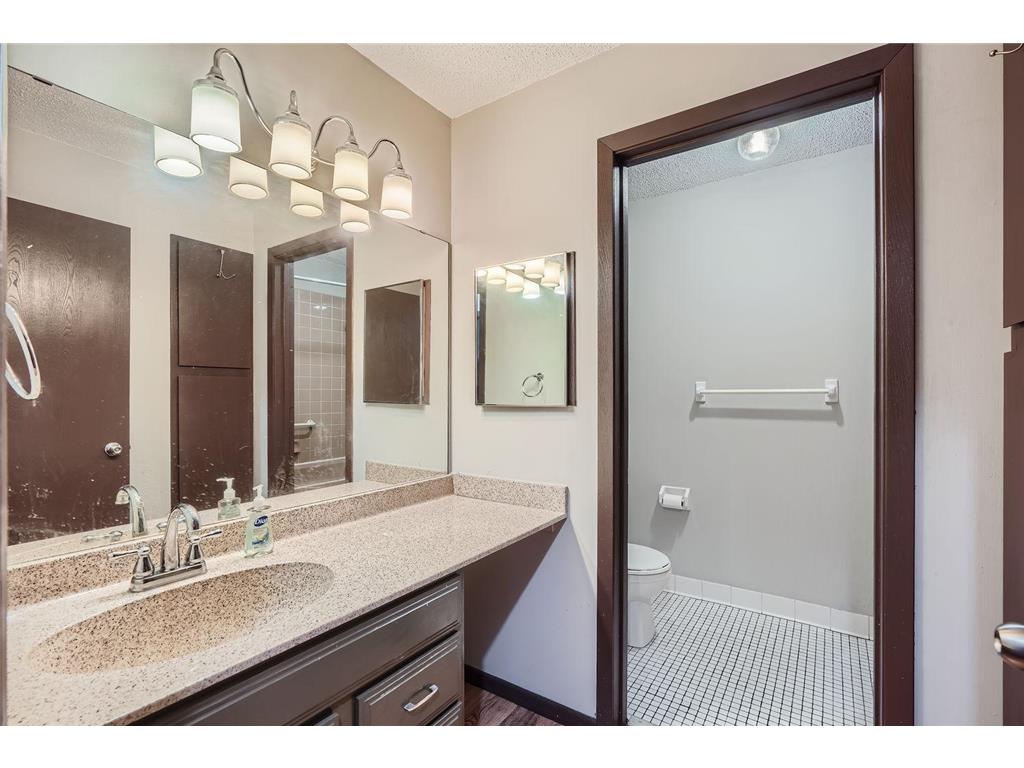 1700 Four Oaks Road #314B Eagan MN 55121 6817966 image9