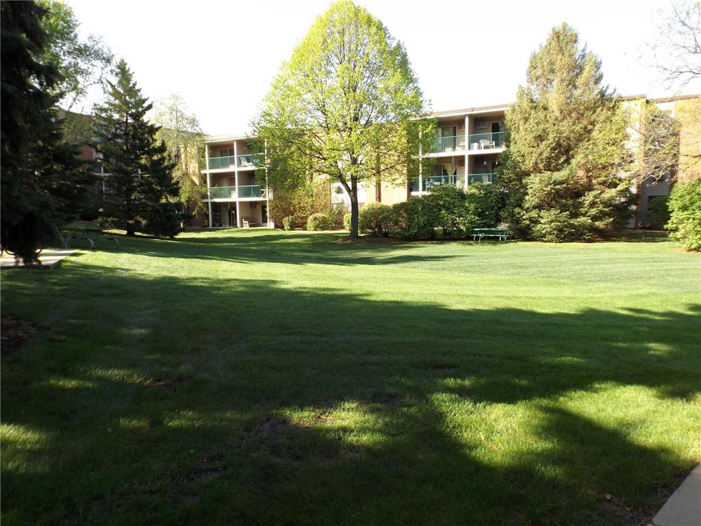 1700 Four Oaks Road #321 Eagan MN 55121 7061880 image6