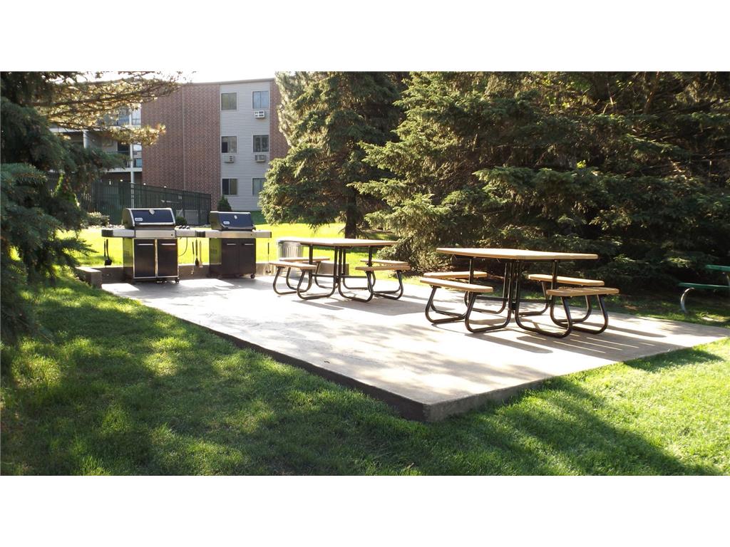 1700 Four Oaks Road #321 Eagan MN 55121 7061880 image8