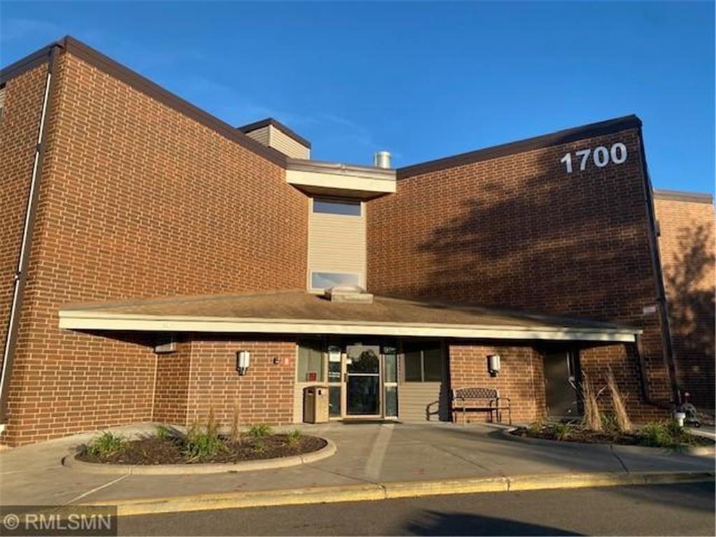 1700 Four Oaks Road #325 Eagan MN 55121 6614478 image1