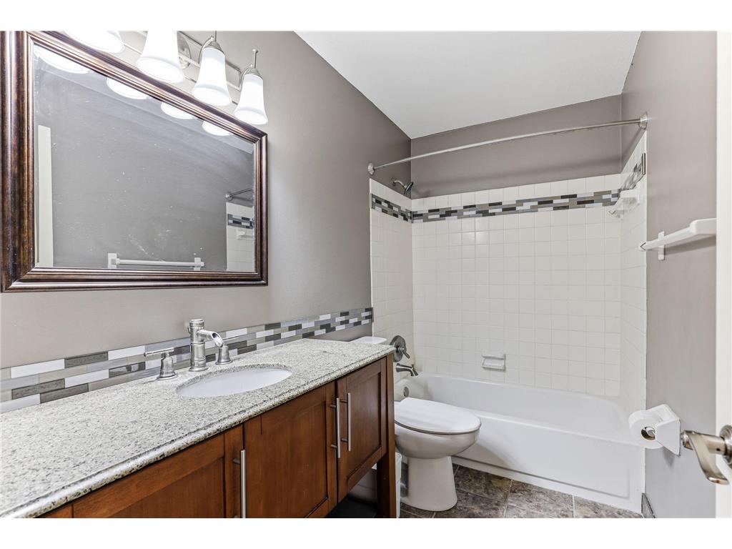 1700 Four Oaks Road #331 Eagan MN 55121 7078726 image22