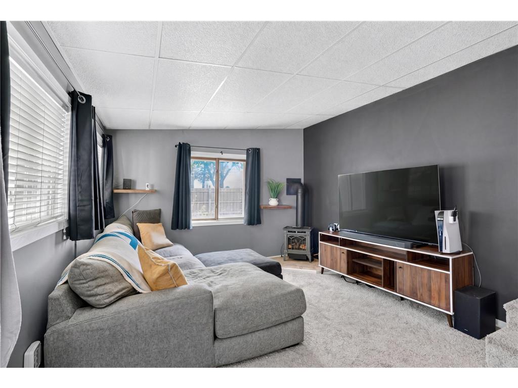 1700 Howard Street N Maplewood MN 55109 7041773 image12