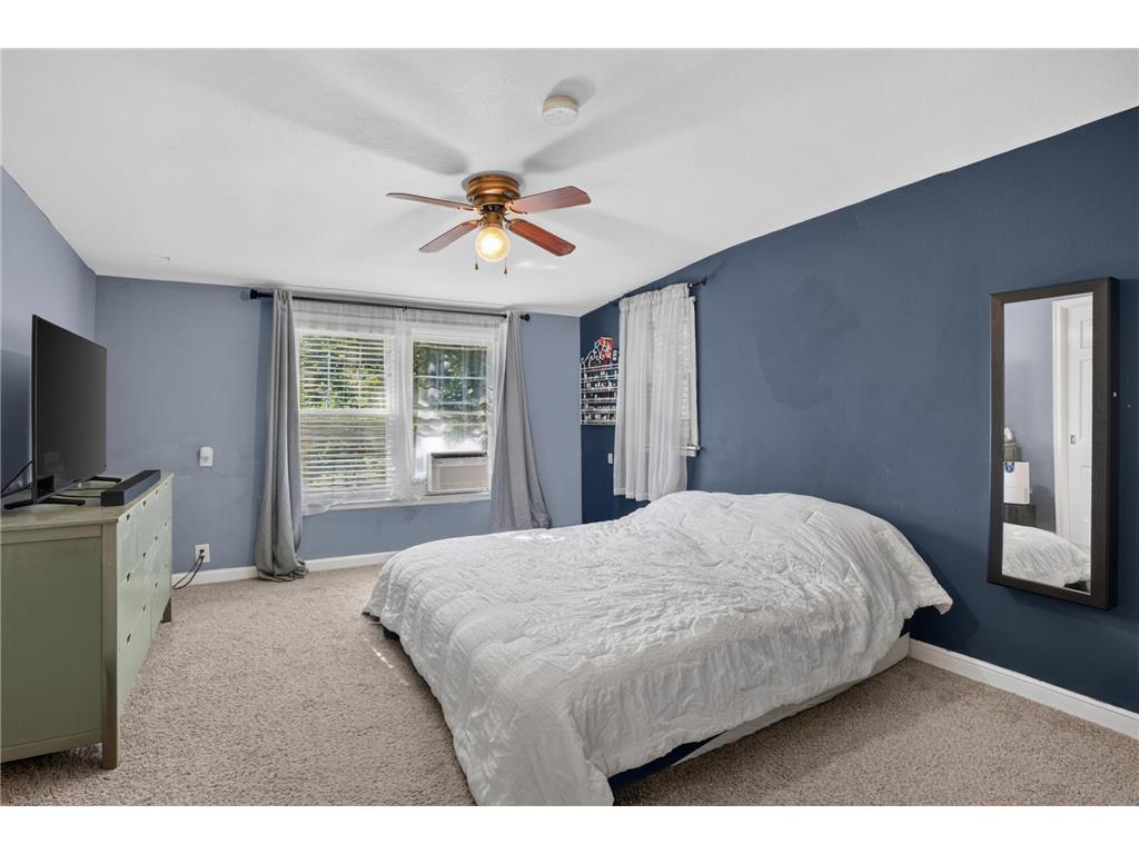 1700 Howard Street N Maplewood MN 55109 7041773 image17