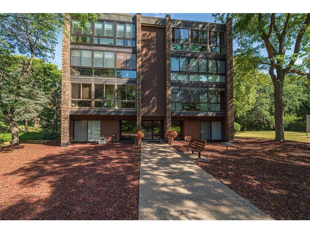 1700 Lexington Avenue S #204 Lilydale MN 55118 6612826 image1