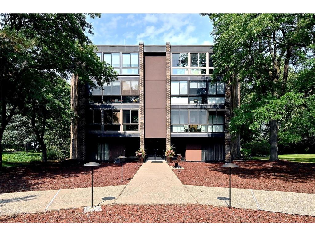 1700 Lexington Avenue S #403 Lilydale MN 55118 7021745 image1