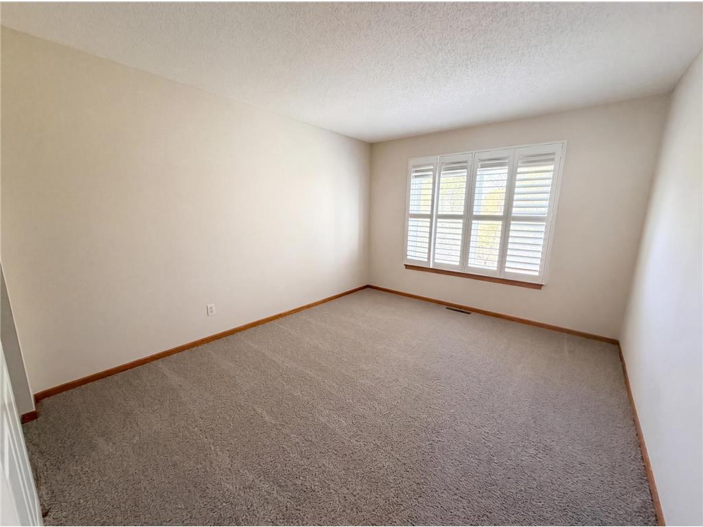 17005 78th Place N Maple Grove MN 55311 7019241 image4