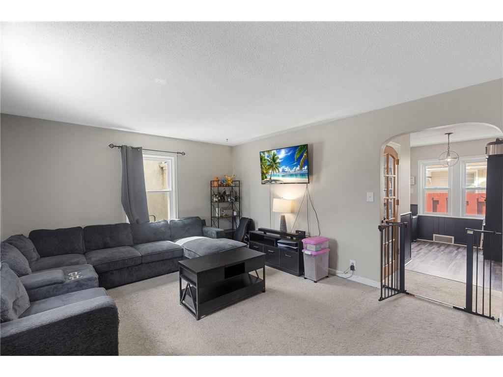 1701 7th Avenue Anoka MN 55303 7058433 image3