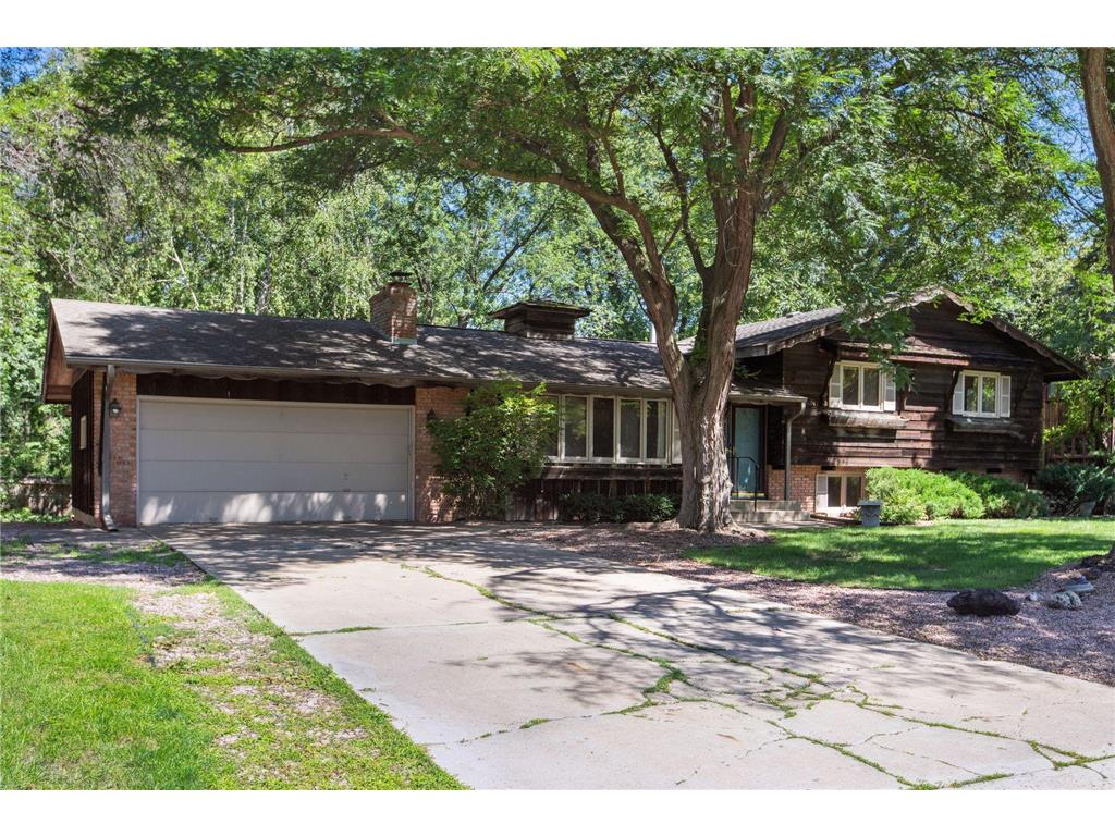 1701 Innsbruck Parkway Columbia Heights MN 55421 6416607 image1