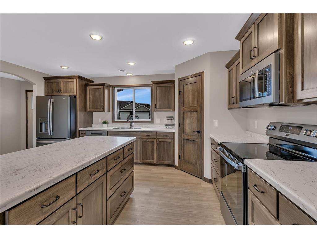 1701 Knottingham Drive Sartell MN 56377 6821721 image4