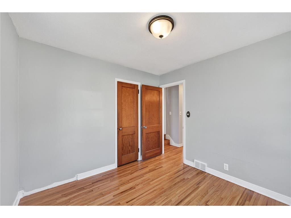 1701 Rose Avenue E Saint Paul MN 55106 7051820 image11