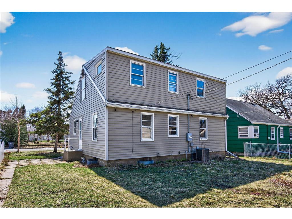 1701 Rose Avenue E Saint Paul MN 55106 7051820 image19