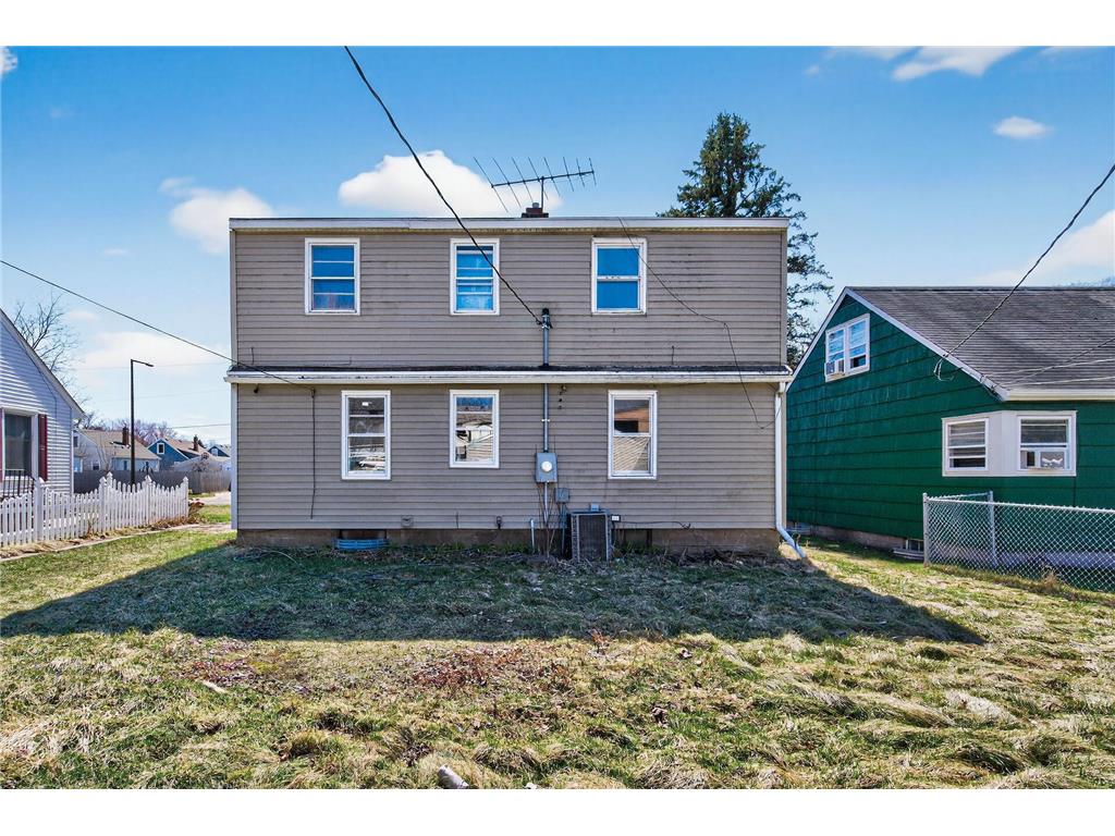 1701 Rose Avenue E Saint Paul MN 55106 7051820 image20