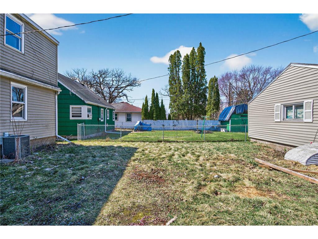 1701 Rose Avenue E Saint Paul MN 55106 7051820 image22