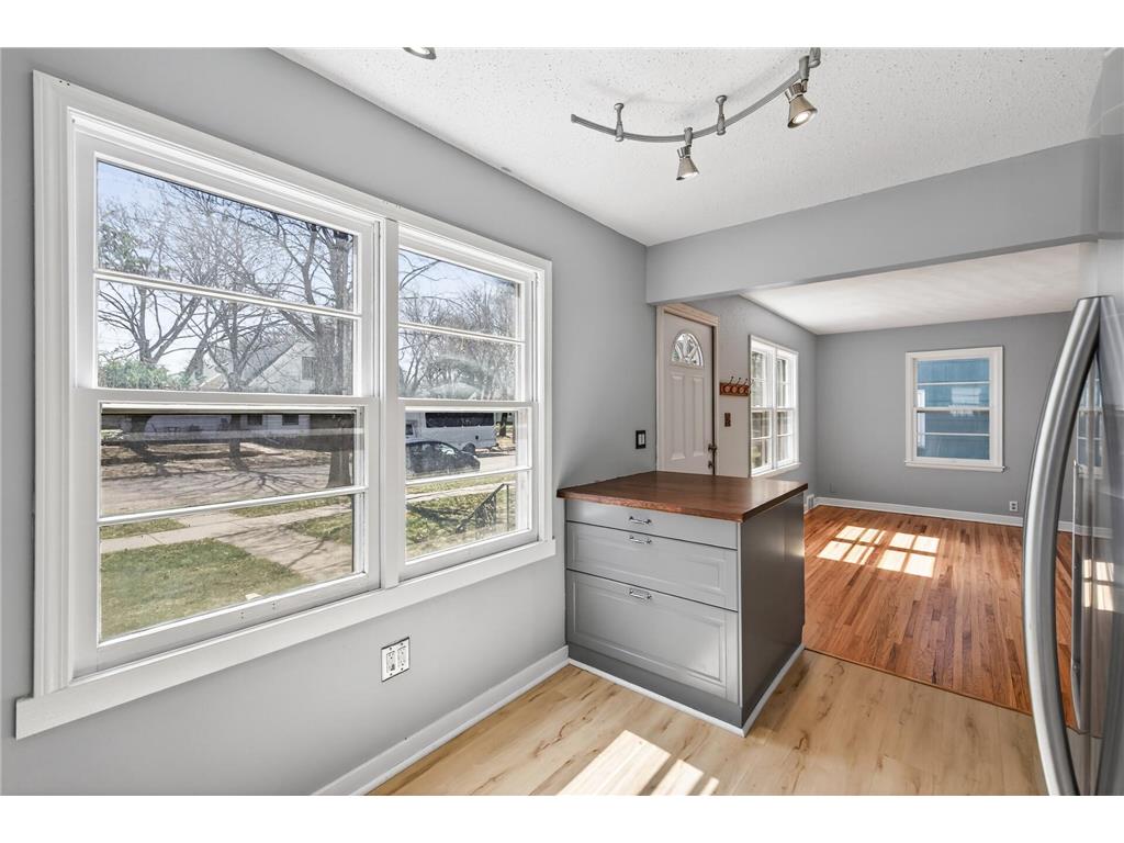 1701 Rose Avenue E Saint Paul MN 55106 7051820 image8