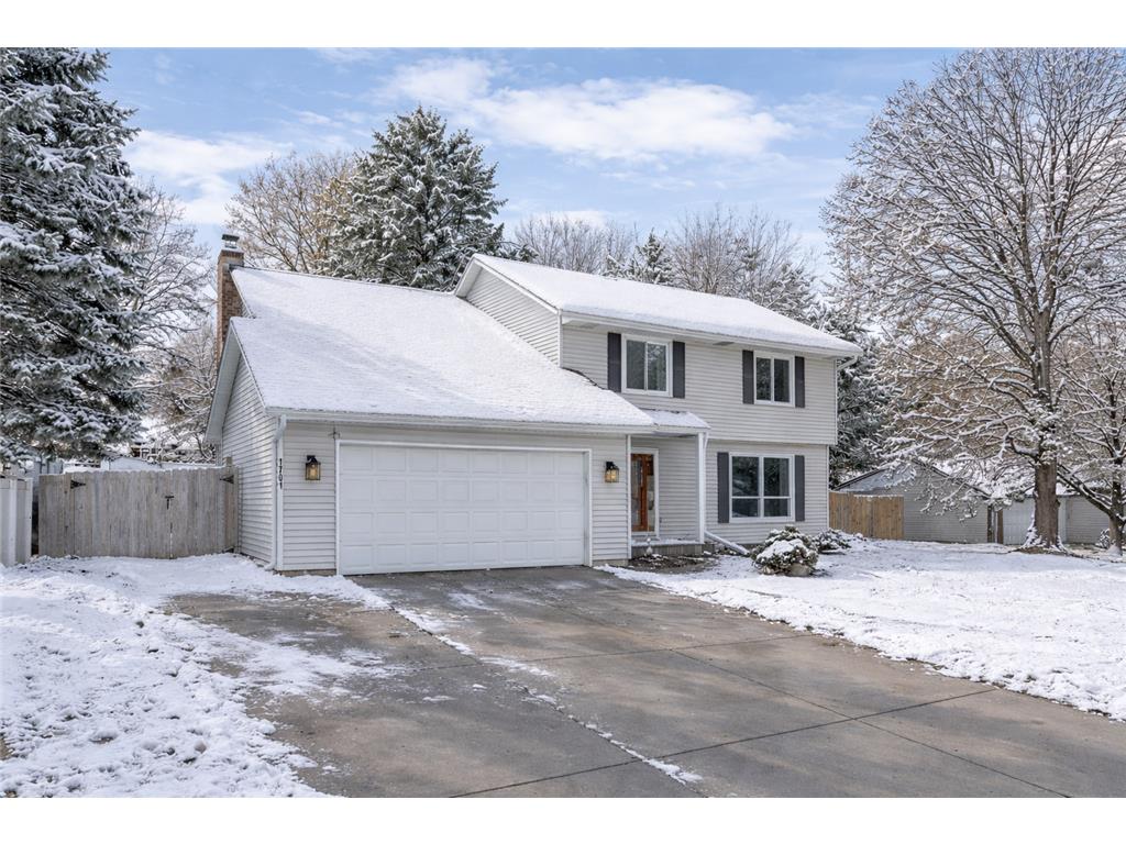 1701 W 138th Street Burnsville MN 55337 6801387 image1