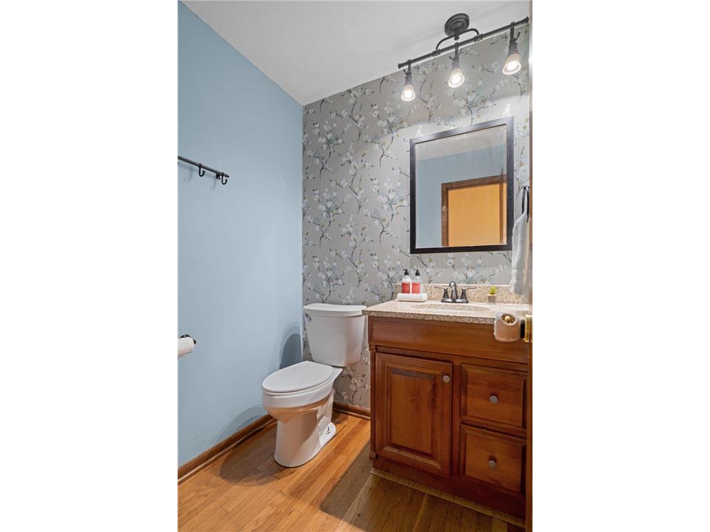 1701 W 138th Street Burnsville MN 55337 6801387 image14