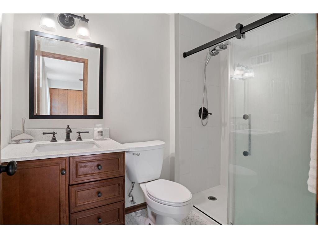 1701 W 138th Street Burnsville MN 55337 6801387 image18