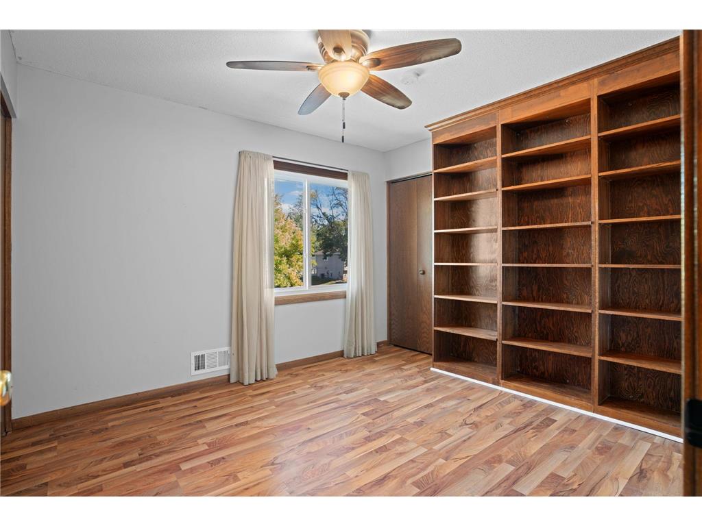 1701 W 138th Street Burnsville MN 55337 6801387 image20