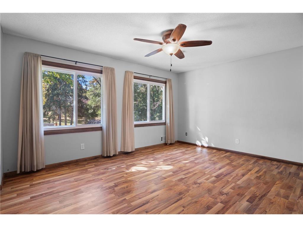 1701 W 138th Street Burnsville MN 55337 6801387 image22