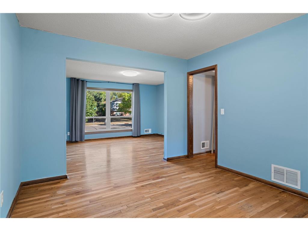 1701 W 138th Street Burnsville MN 55337 7025772 image13