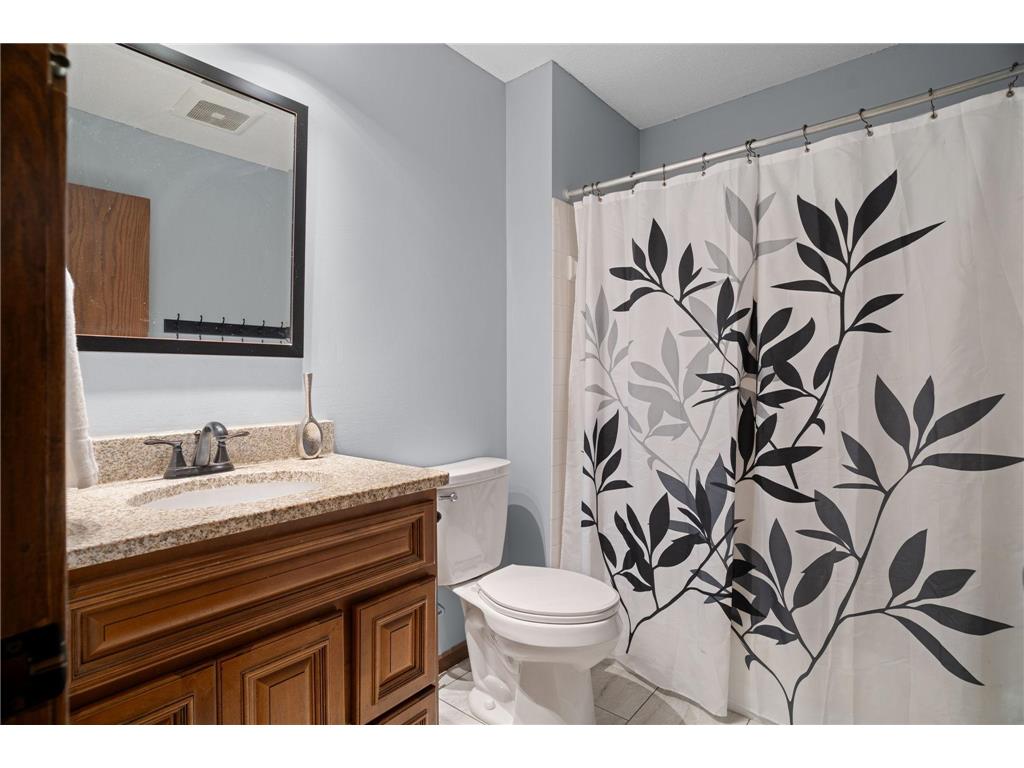 1701 W 138th Street Burnsville MN 55337 7025772 image21