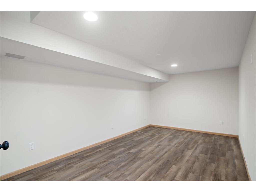 1701 W 138th Street Burnsville MN 55337 7025772 image30