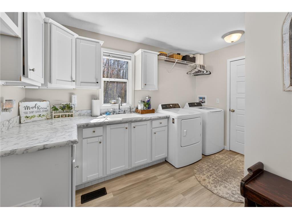 17012 Brook Park Road Grasston MN 55030 7072900 image4