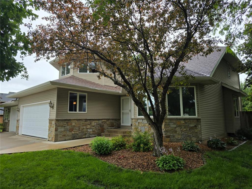 1702 15th Street SW Willmar MN 56201 6746291 image1