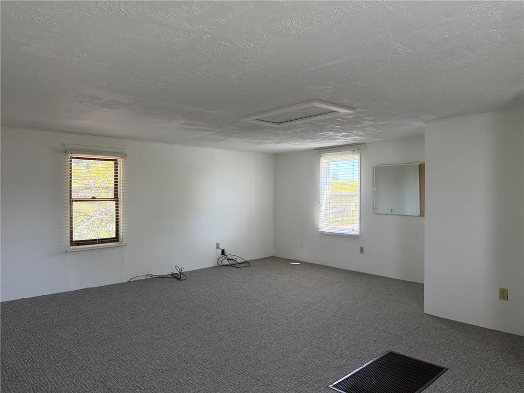 1702 1st Avenue International Falls MN 56649 7053562 image16
