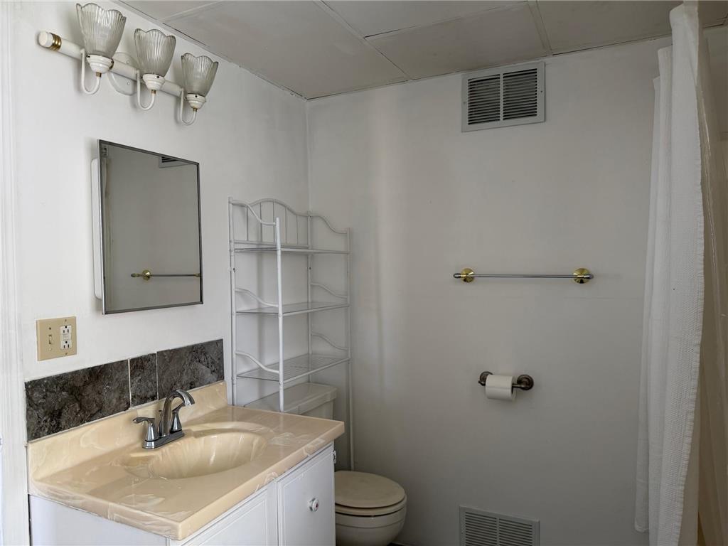 1702 1st Avenue International Falls MN 56649 7053562 image9