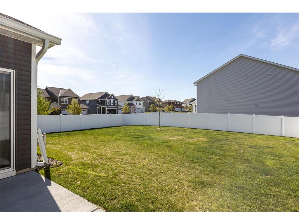 1702 Athens Terrace Shakopee MN 55379 7074632 image11