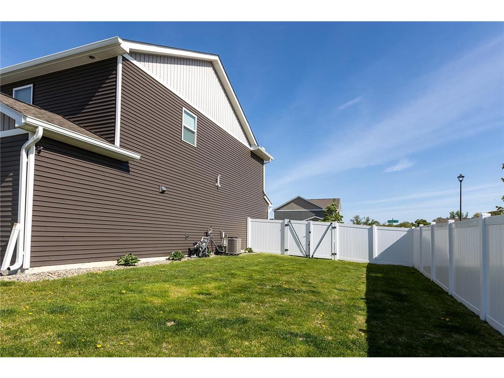 1702 Athens Terrace Shakopee MN 55379 7074632 image13