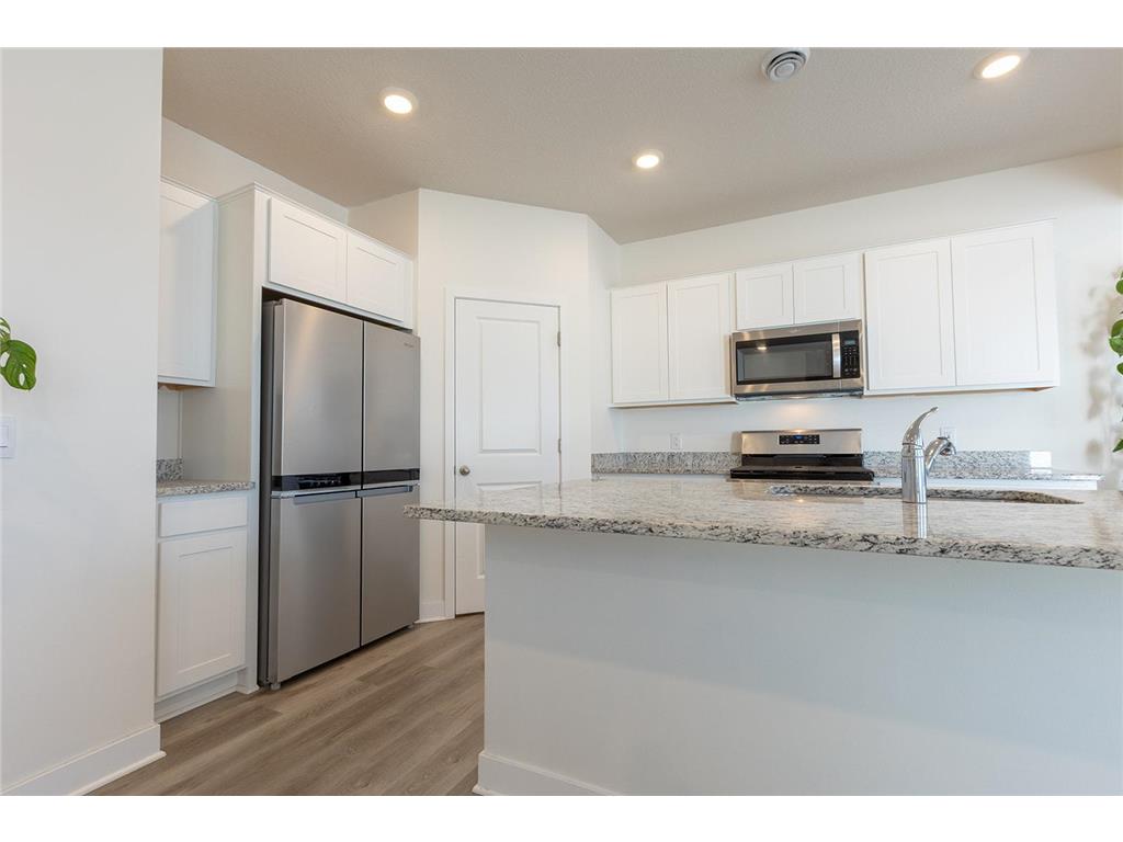 1702 Athens Terrace Shakopee MN 55379 7074632 image25