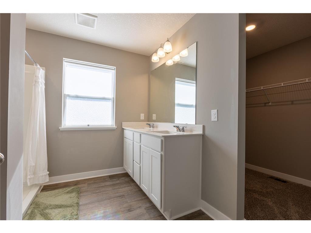 1702 Athens Terrace Shakopee MN 55379 7074632 image40