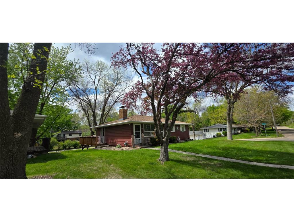 1702 Frank Hall Drive Albert Lea MN 56007 7071209 image3