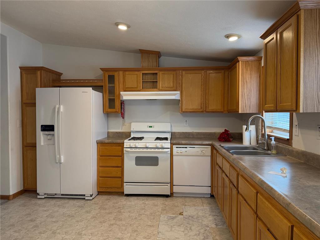 1702 Main Avenue International Falls MN 56649 7045923 image11