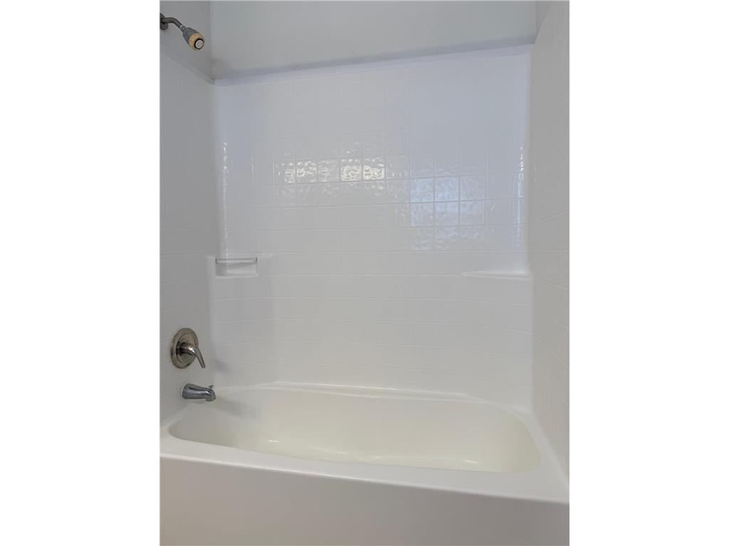 1702 Main Avenue International Falls MN 56649 7045923 image18