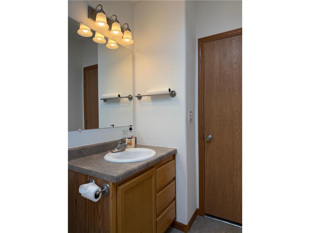 1702 Main Avenue International Falls MN 56649 7045923 image23