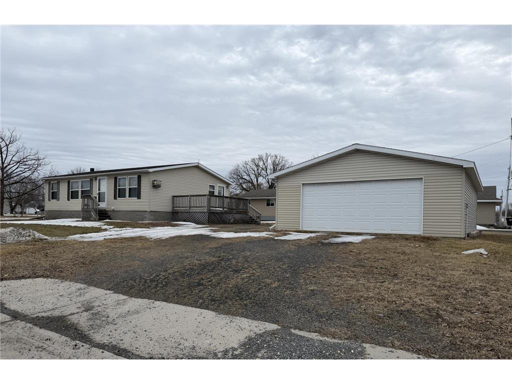1702 Main Avenue International Falls MN 56649 7045923 image4