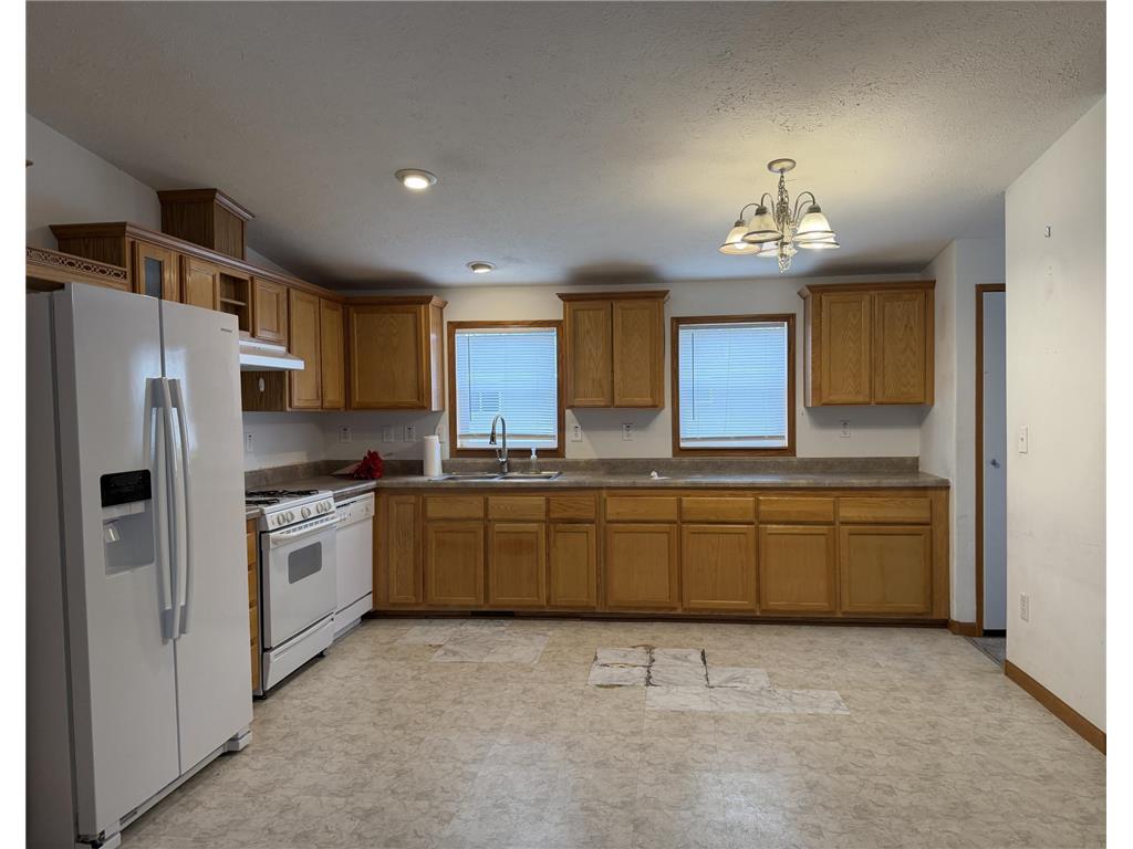1702 Main Avenue International Falls MN 56649 7045923 image9