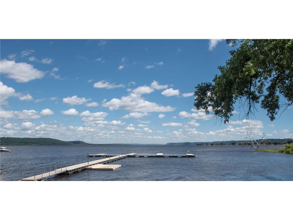 1702 N Lakeshore Drive 8, Lake City, MN, 55041 MLS 6563630 Edina