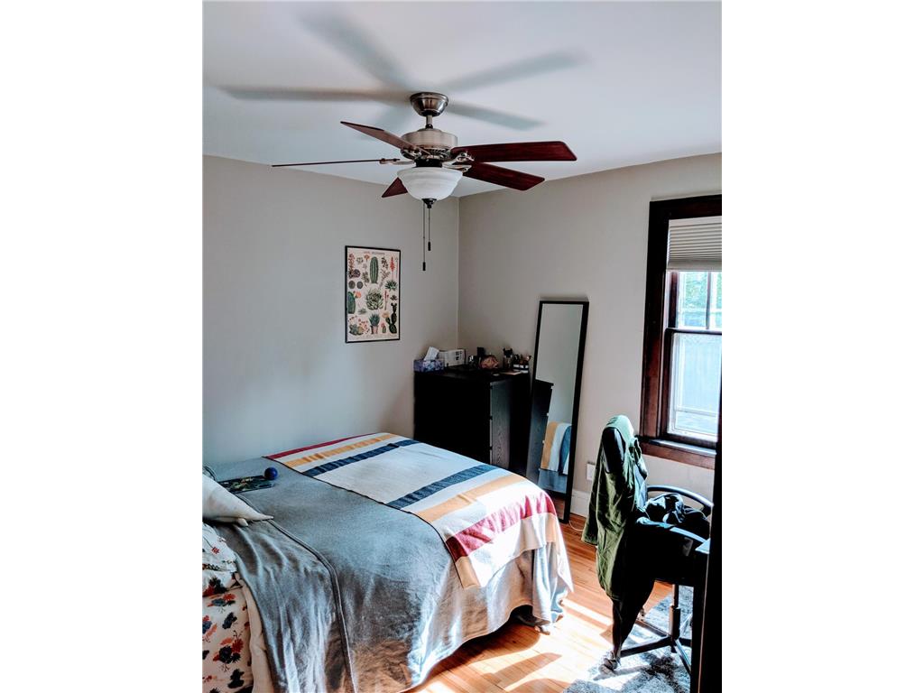 1703 1702 Ashland and Laurel Avenue Saint Paul MN 55104 7045473 image13